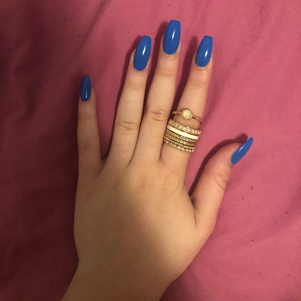 never worn - Picture 2 of 3